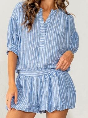 Blue & White Striped Two-Piece bubble shorts set